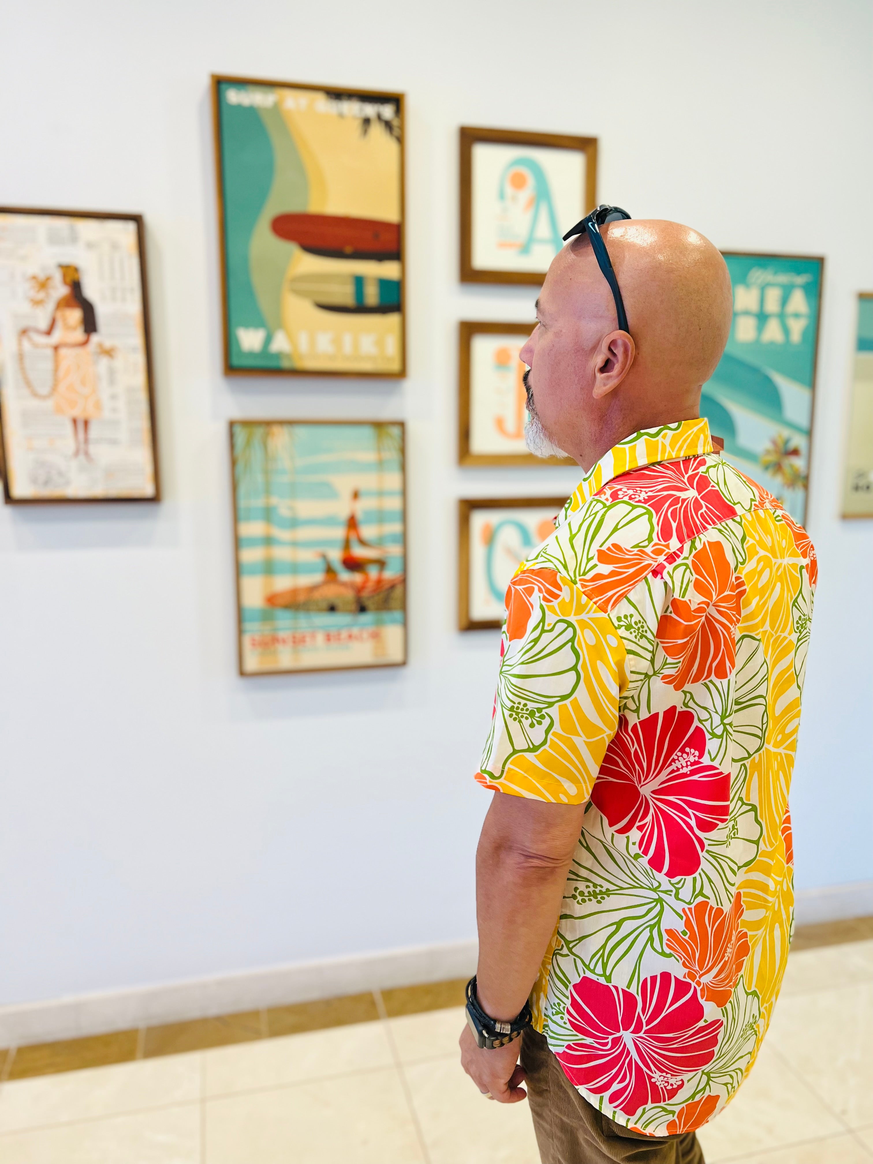 Cora Spearman Hawaii MENS Groovy Hibiscus S/S "Kalani" Aloha Shirt