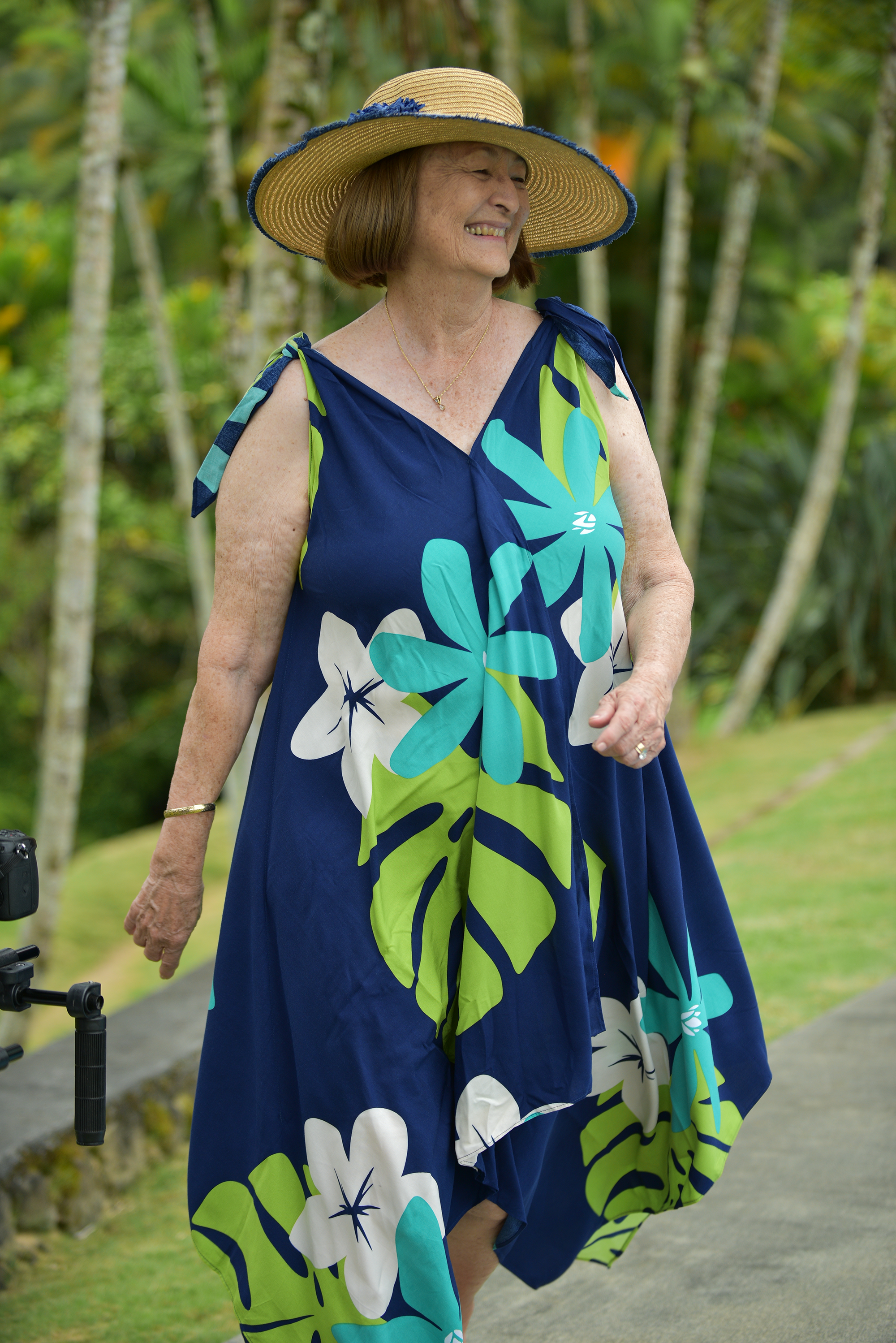 Aloha top style dress