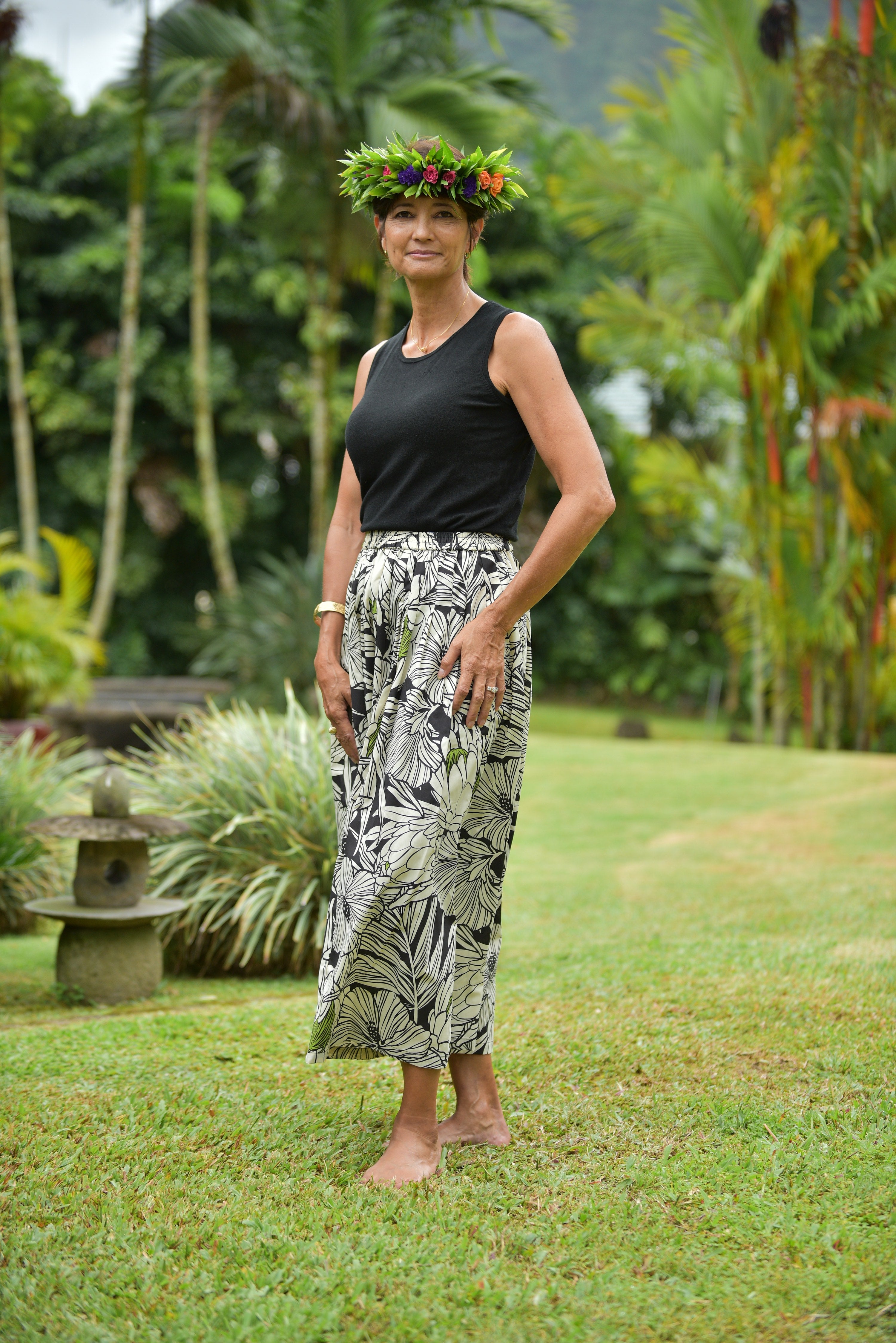 womans, hawaiian, print, maxi skirt, protea, black , Coradorables, modern aloha, aloha wear, resort wear, family matching