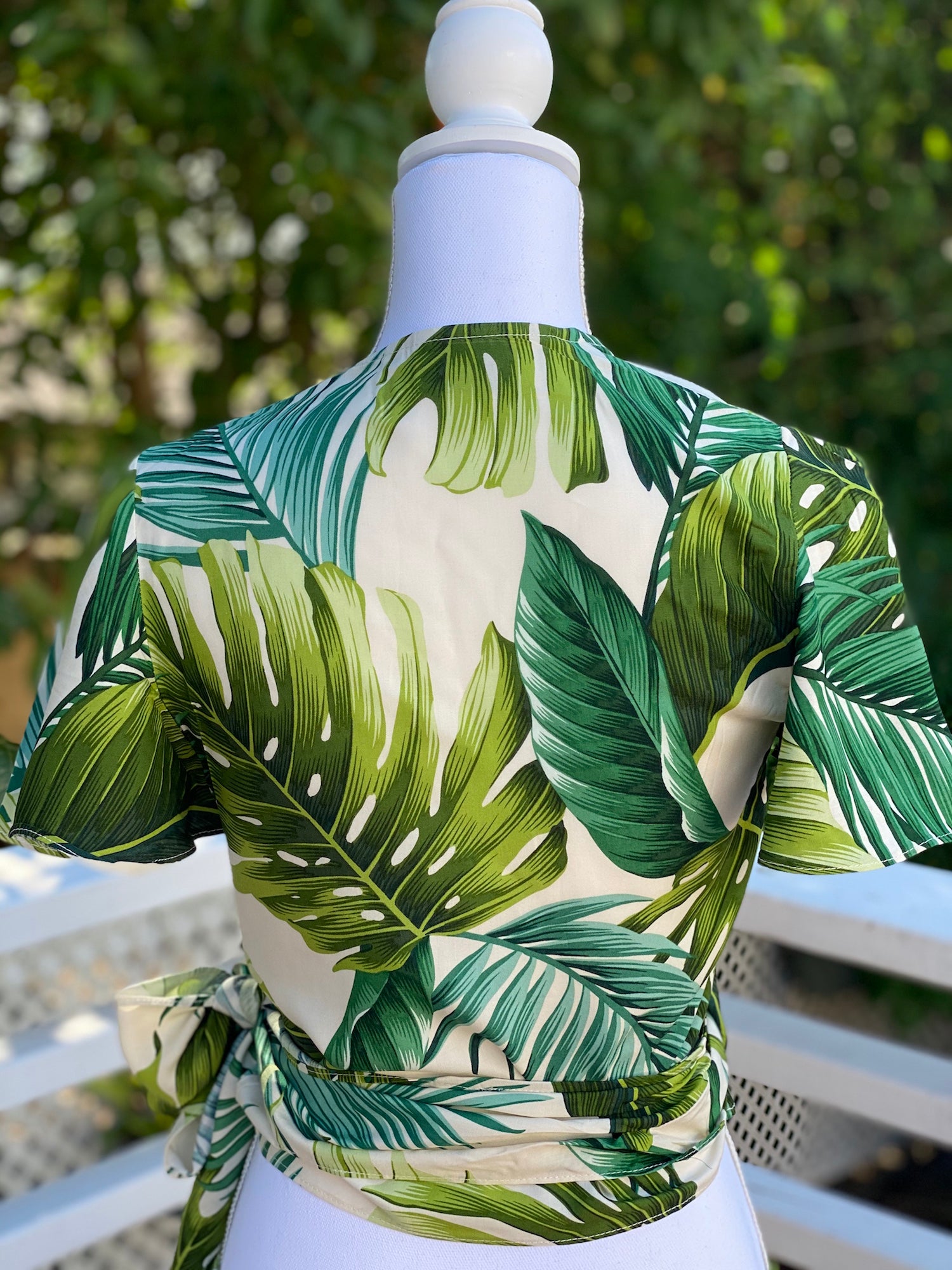 womans, hawaiian, wrap top, flutter sleeve, monstera, ivory,  green, rayon, Coradorables, modern aloha, aloha wear, resort wear, family matching